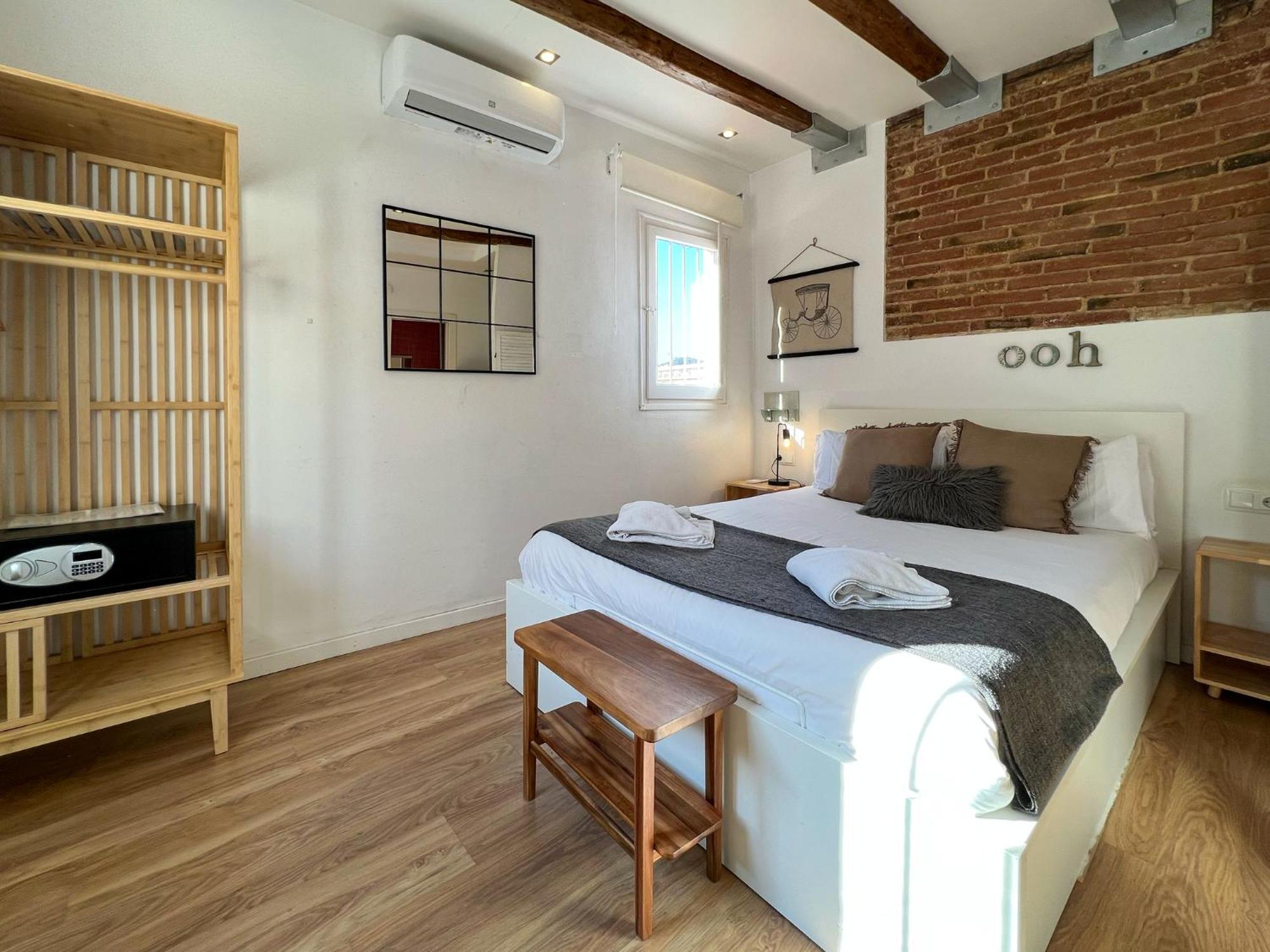 Stay U-Nique Apartments Torrent Барселона Екстериор снимка
