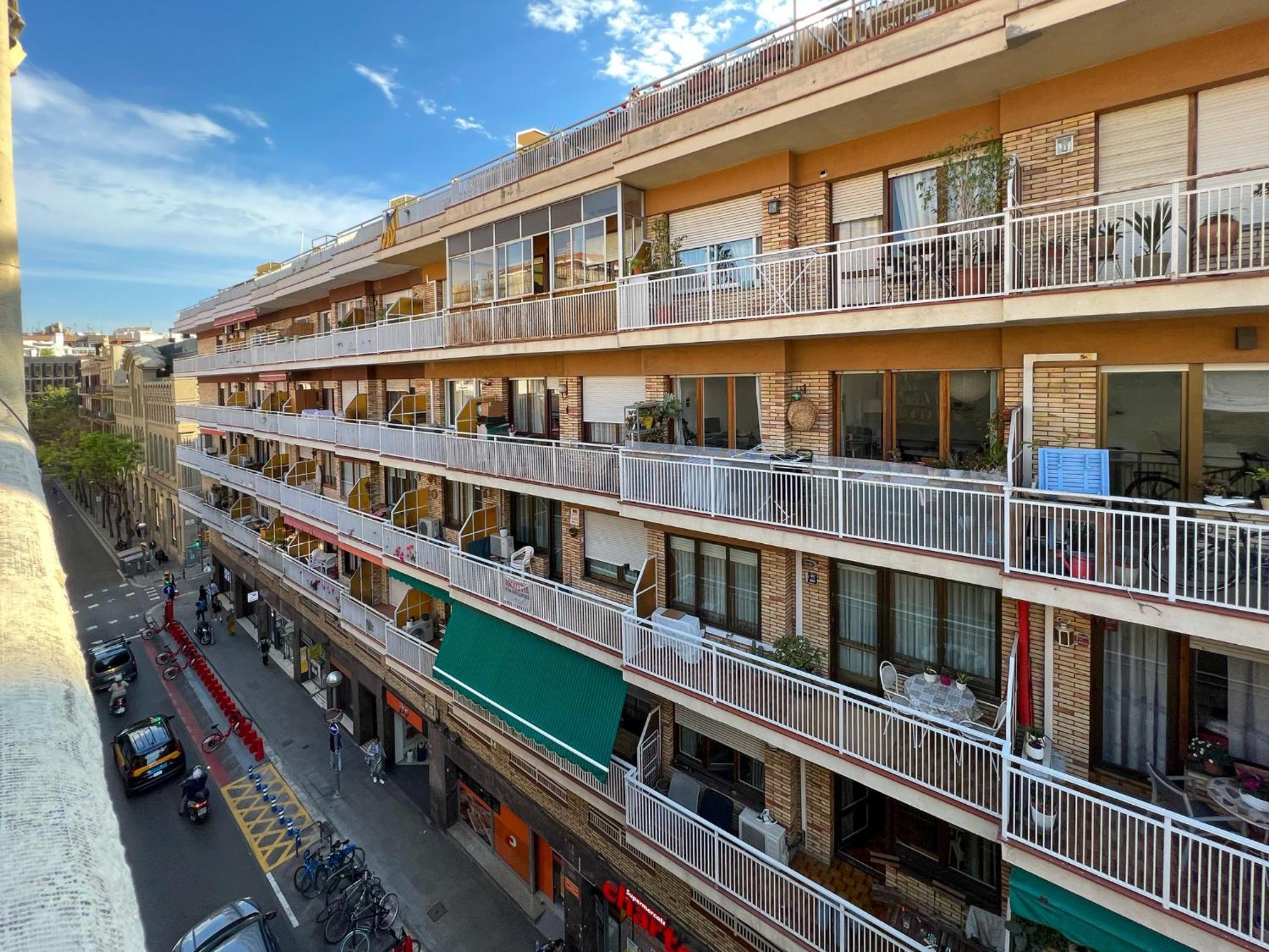 Stay U-Nique Apartments Torrent Барселона Екстериор снимка